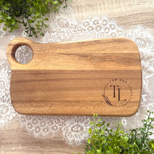 Load image into Gallery viewer, Small Acacia Cutting Board with Handle
